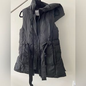 Black puffer vest